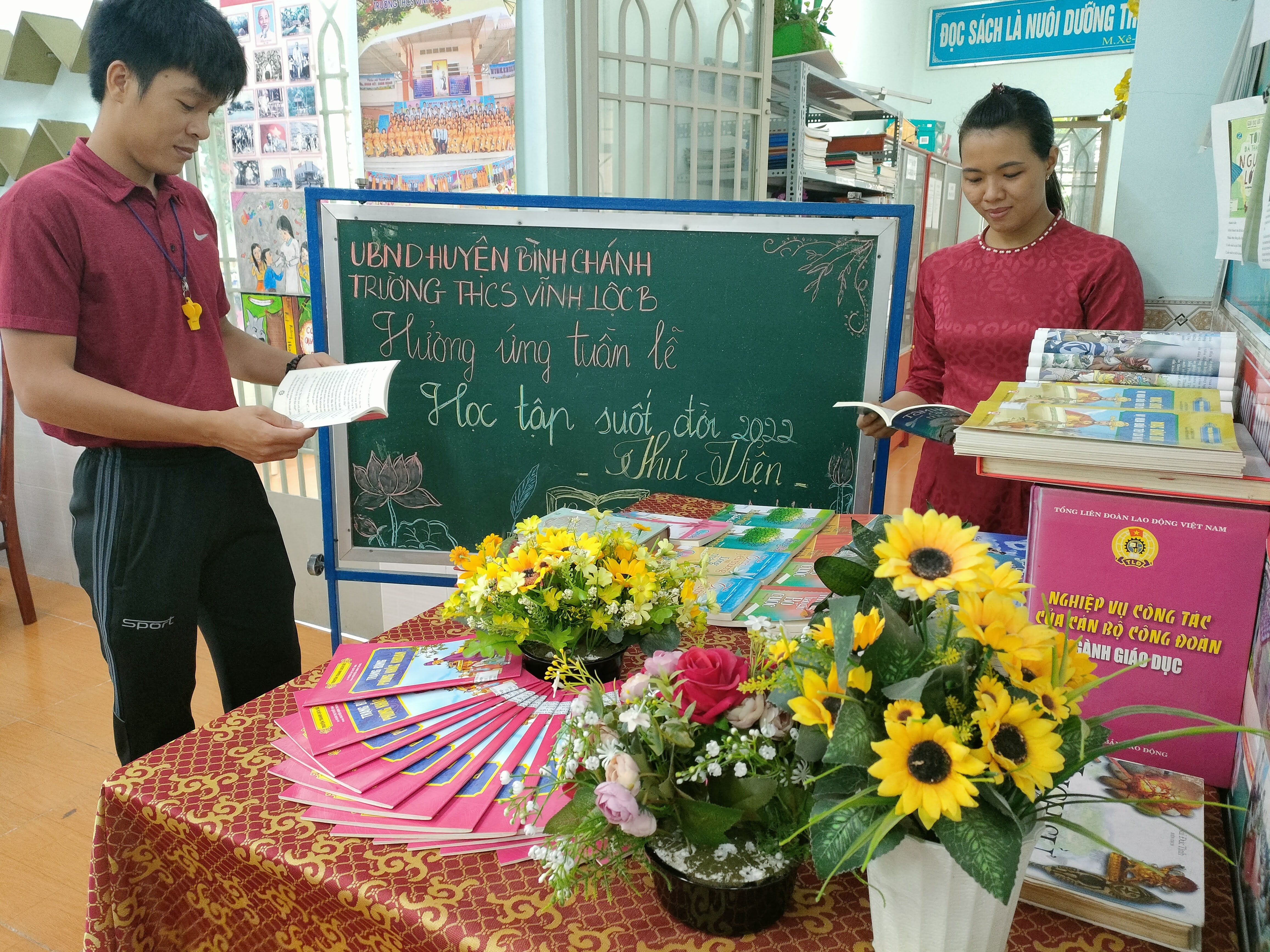 Giáo viên hưởng ứng học tập suốt đời năm 2022