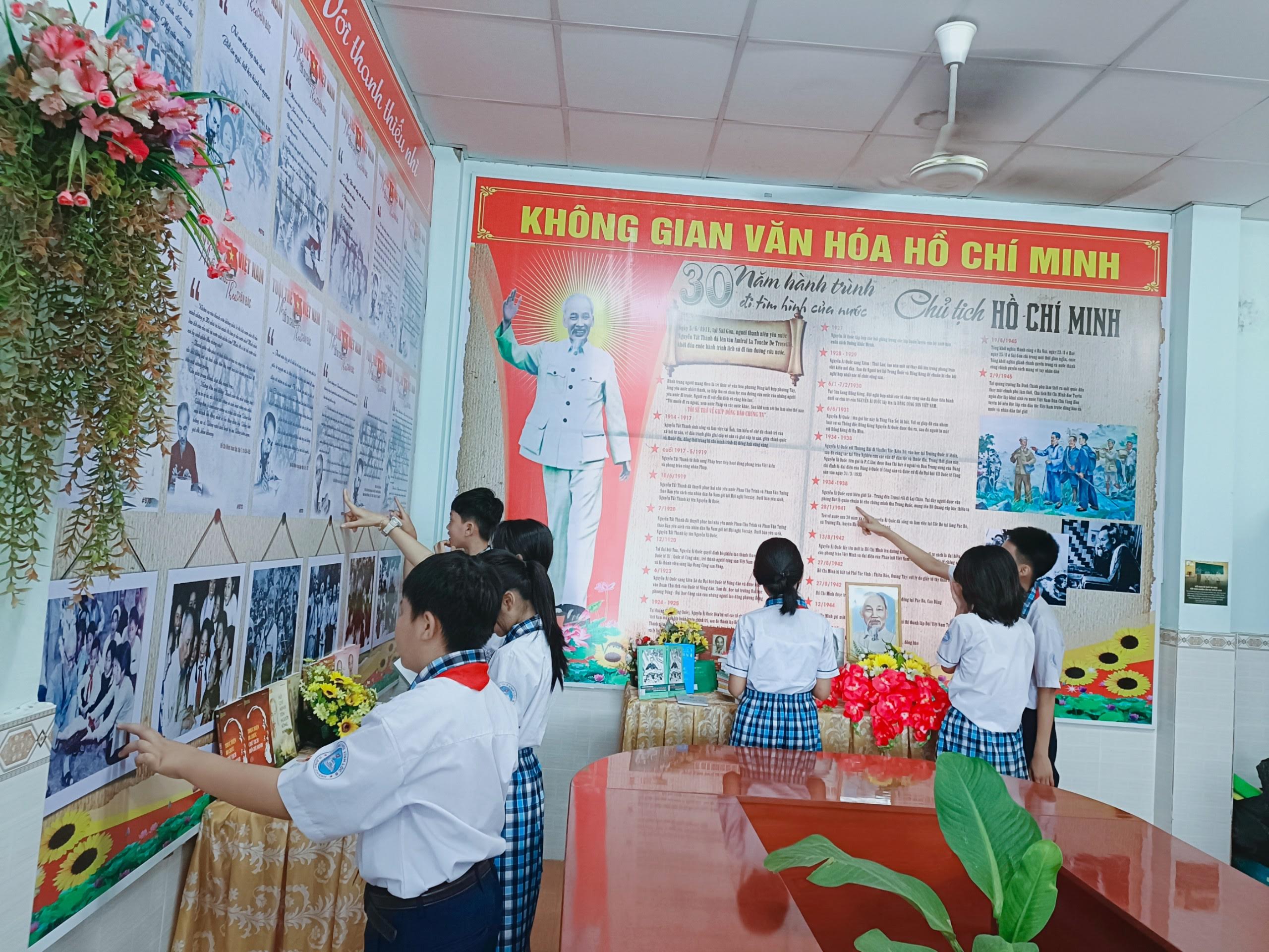 Hưởng ứng không gian văn hóa Hồ Chí Minh
